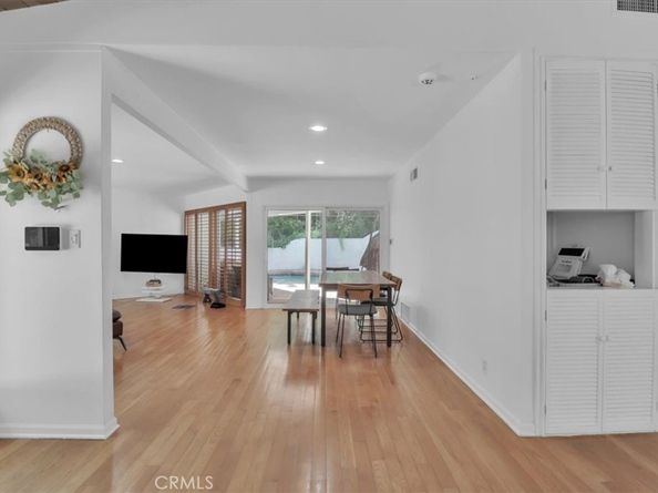 9466 Hidden Valley Place, Beverly Hills CA 90210