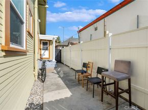 2703 7th Street, Long Beach CA 90804