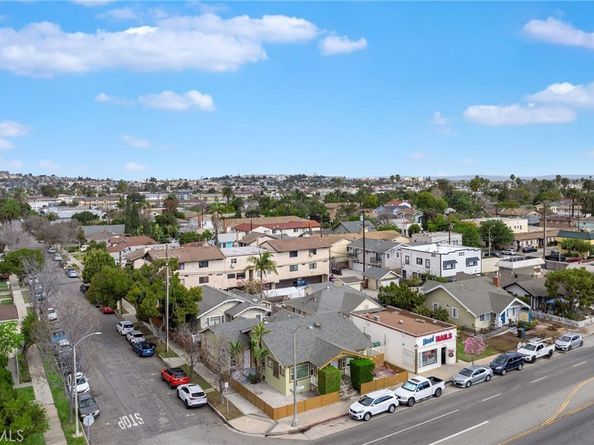 2703 7th Street, Long Beach CA 90804