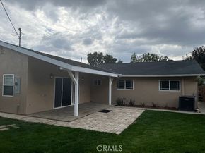 10556 Hillview, Chatsworth CA 91311