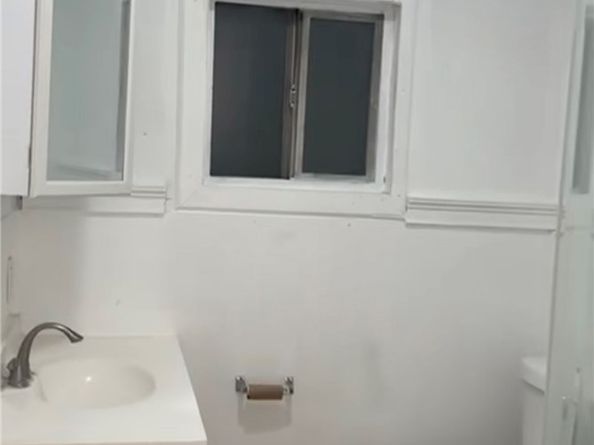 1560 E 66th Street, Los Angeles CA 90001