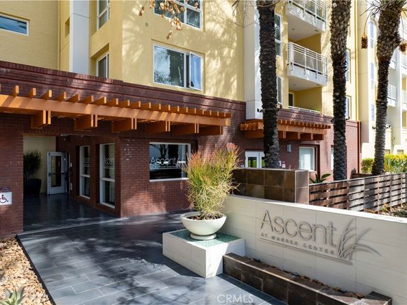 21301 Erwin Street 237, Woodland Hills CA 91367