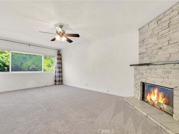 5511 Noble Avenue, Sherman Oaks CA 91411