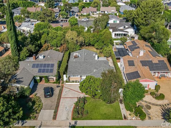 5511 Noble Avenue, Sherman Oaks CA 91411