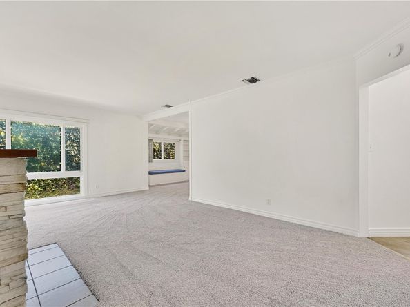 5511 Noble Avenue, Sherman Oaks CA 91411