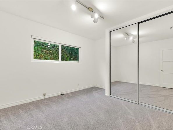 5511 Noble Avenue, Sherman Oaks CA 91411
