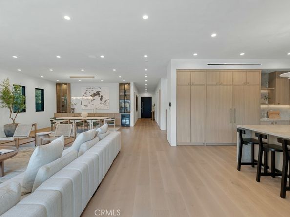 13024 Bloomfield Street, Studio City CA 91604