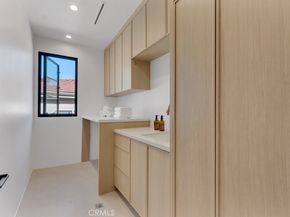 13024 Bloomfield Street, Studio City CA 91604