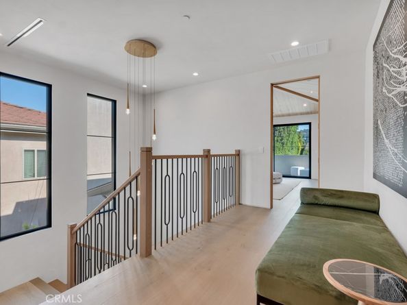 13024 Bloomfield Street, Studio City CA 91604