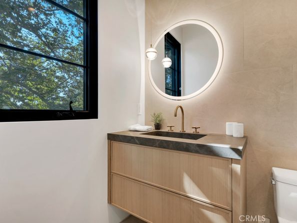 13024 Bloomfield Street, Studio City CA 91604