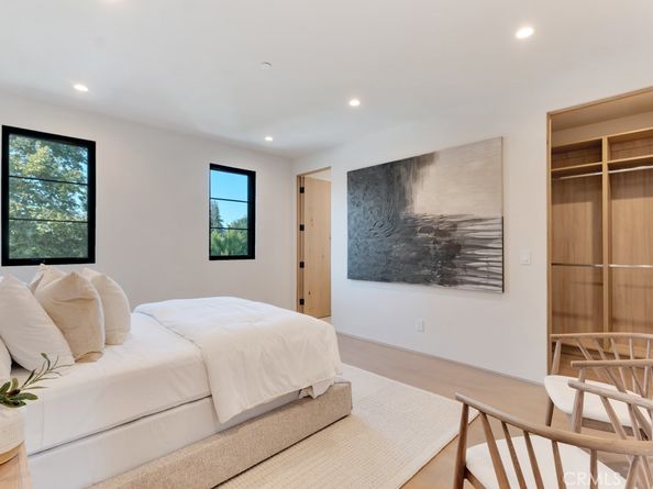 13024 Bloomfield Street, Studio City CA 91604