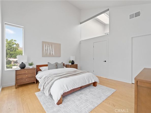 1040 N Curson Avenue 3, West Hollywood CA 90046