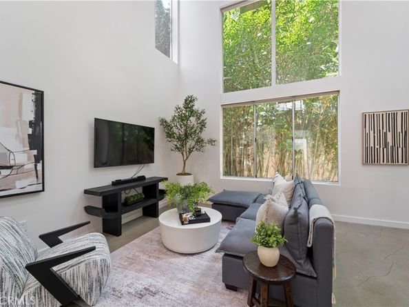 1040 N Curson Avenue 3, West Hollywood CA 90046