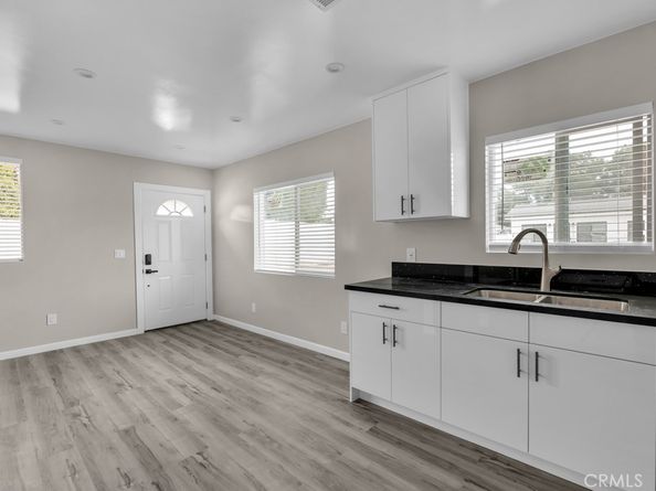 7005 Orion Avenue, Van Nuys CA 91406