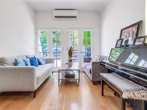 4725 Morella Avenue, Valley Village CA 91607