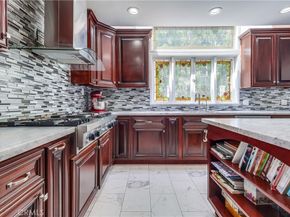 4725 Morella Avenue, Valley Village CA 91607