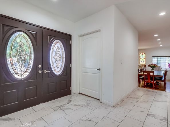 4725 Morella Avenue, Valley Village CA 91607