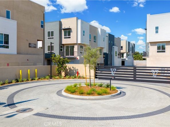9423 N Sepulveda Blvd. 2, North Hills CA 91343