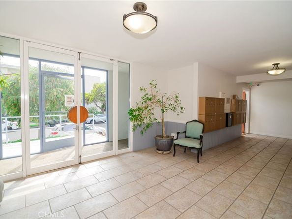 8710 Delgany Avenue 15, Playa Del Rey CA 90293
