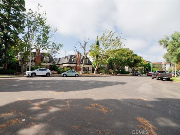 8710 Delgany Avenue 15, Playa Del Rey CA 90293