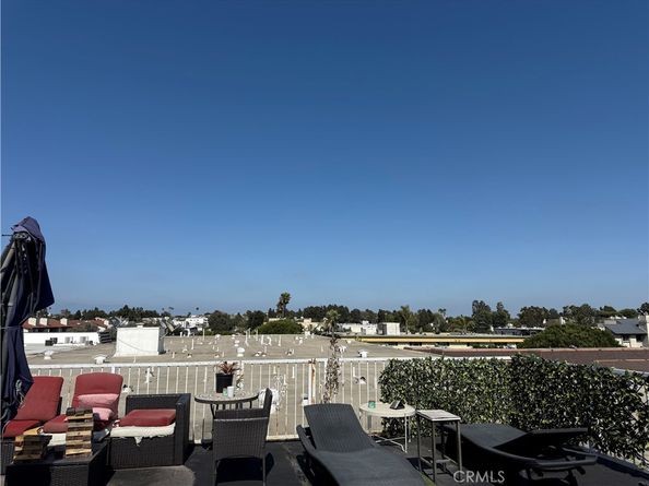 8710 Delgany Avenue 15, Playa Del Rey CA 90293