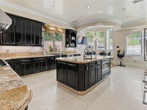 4555 Winnetka Avenue, Woodland Hills CA 91364