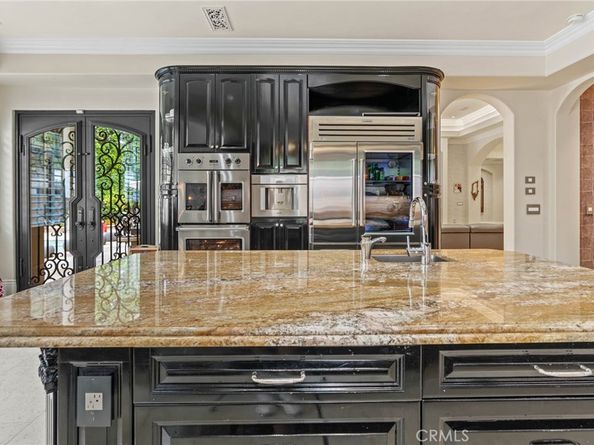 4555 Winnetka Avenue, Woodland Hills CA 91364