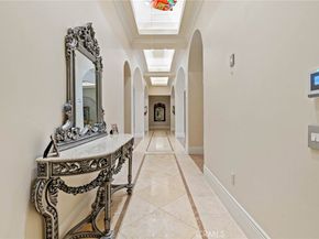 4555 Winnetka Avenue, Woodland Hills CA 91364