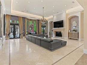 4555 Winnetka Avenue, Woodland Hills CA 91364