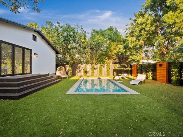 14328 Emelita Street, Sherman Oaks CA 91401