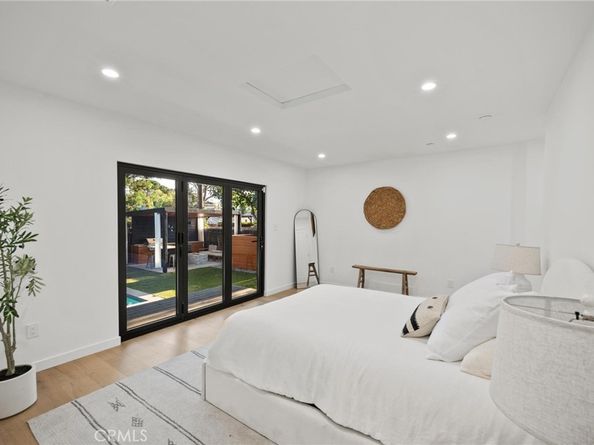 14328 Emelita Street, Sherman Oaks CA 91401
