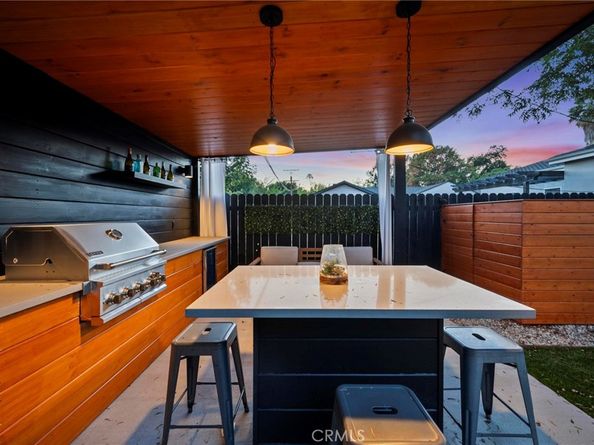 14328 Emelita Street, Sherman Oaks CA 91401