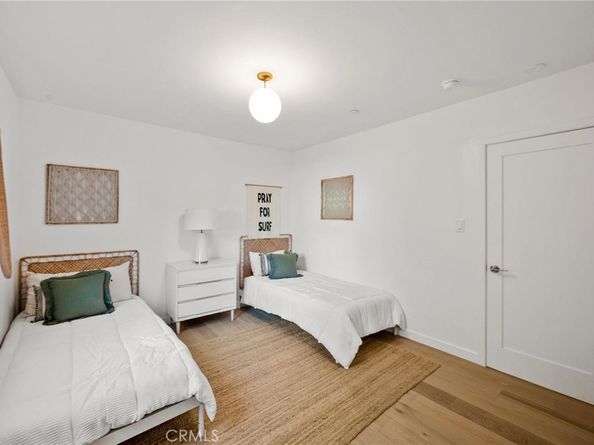 14328 Emelita Street, Sherman Oaks CA 91401