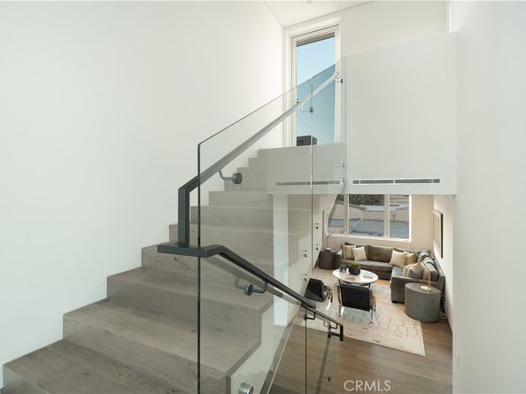 627 N Vista Street, Los Angeles CA 90036