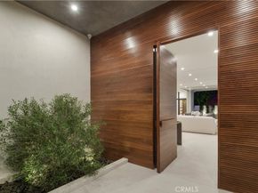 627 N Vista Street, Los Angeles CA 90036