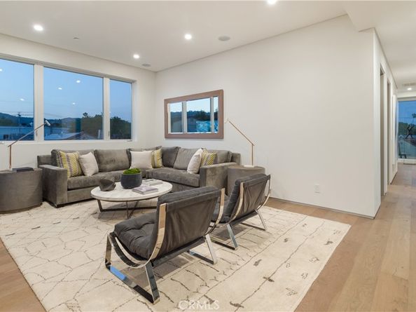 627 N Vista Street, Los Angeles CA 90036