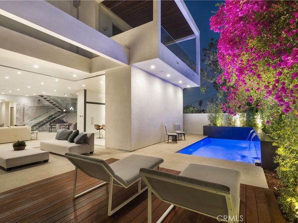 627 N Vista Street, Los Angeles CA 90036