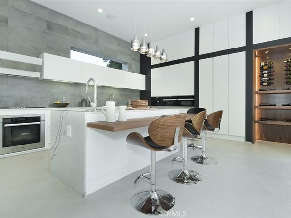 627 N Vista Street, Los Angeles CA 90036