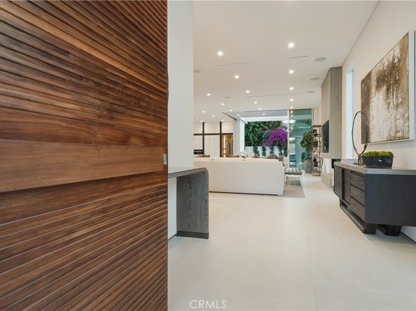 627 N Vista Street, Los Angeles CA 90036