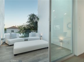 627 N Vista Street, Los Angeles CA 90036