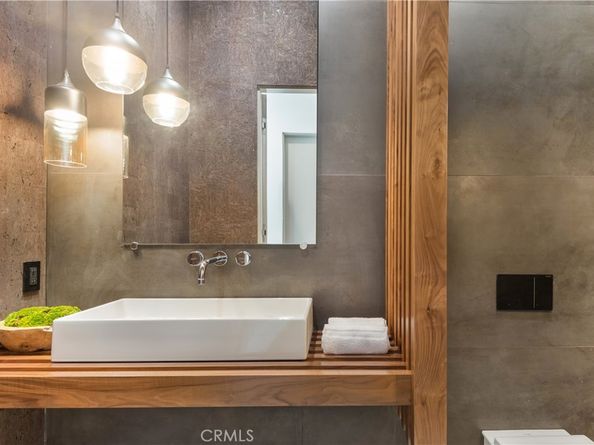 627 N Vista Street, Los Angeles CA 90036