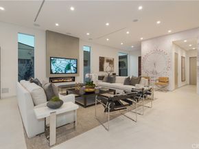 627 N Vista Street, Los Angeles CA 90036