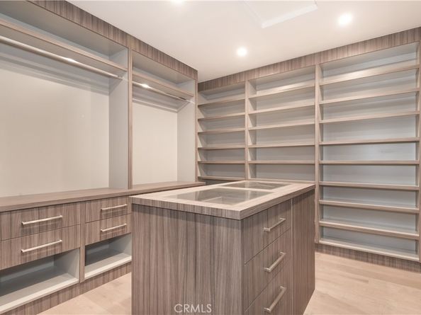 627 N Vista Street, Los Angeles CA 90036