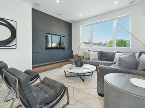 627 N Vista Street, Los Angeles CA 90036