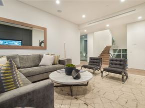 627 N Vista Street, Los Angeles CA 90036