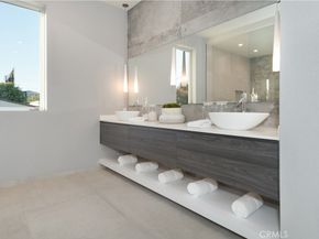 627 N Vista Street, Los Angeles CA 90036