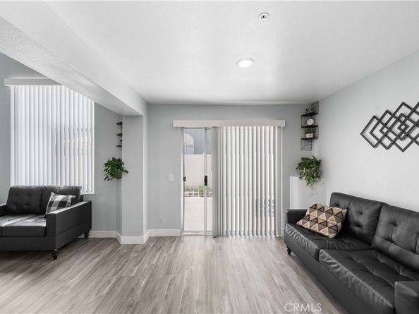 9228 Ventana Lane, North Hills CA 91343