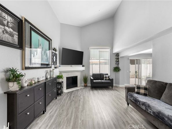 9228 Ventana Lane, North Hills CA 91343