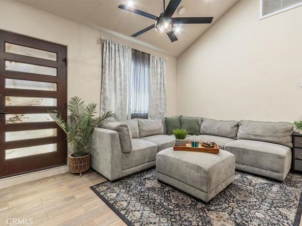 15657 15657 Devonshire, Granada Hills CA 91344