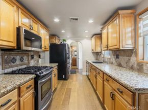 15657 15657 Devonshire, Granada Hills CA 91344
